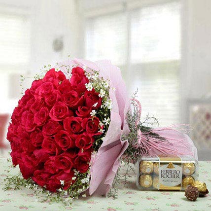 Pink Roses Bunch With Ferrero Rocher: Gift Delivery in Bahrain