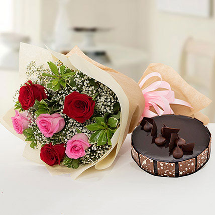 Beautiful Roses Bouquet With Chocolate Cake EG: Cake Delivery Egypt
