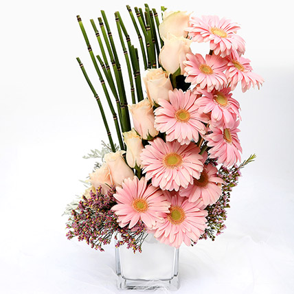 Heartfelt Mixed Roses and Gerbera Arrangement: Table Flowers