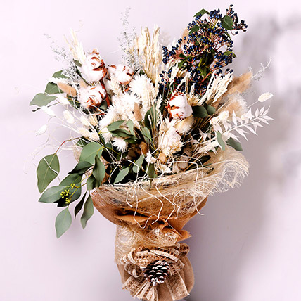 Graceful Dry Flower Bouquet: Christmas Gifts For Men