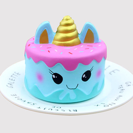 Adorable Unicorn Cake: 