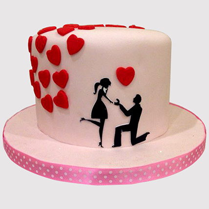 Couple In Love Fondant Cake: Engagement Cakes