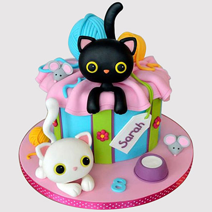 Playing Cats Cake: 