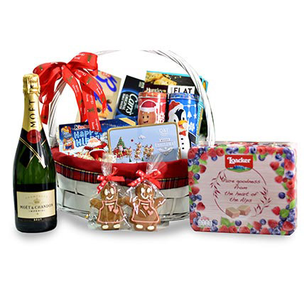 Wine Delicious Treats New Year Basket: Christmas Gifts For Men