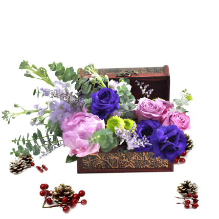 Mixed Flowers Treasured Box For Christmas: Christmas Flowers