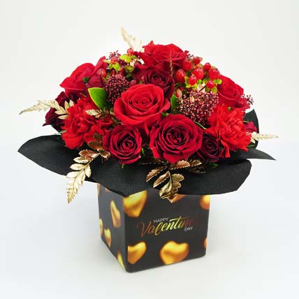 Golden Moments Valentines Flowers: Valentine Gift For Husband