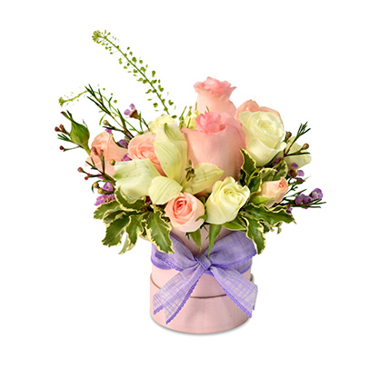 Mesmerising Floral Charm Arrangement: Flower Gift Box in Singapore