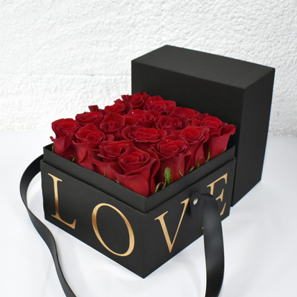 Roses and Love Box: Flowers in a Box
