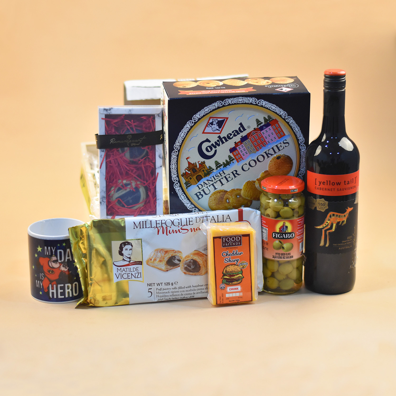 Yummy Treats & Premium Wine Hamper For Dad: Father's Day Hampers