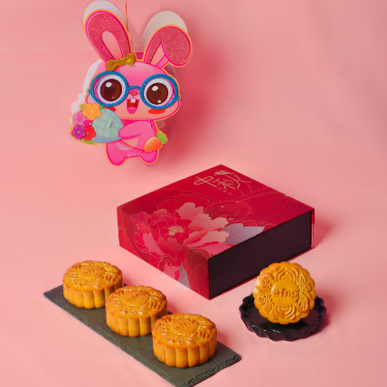 Mooncakes Box And Toy Lantern: Cakes For Kids