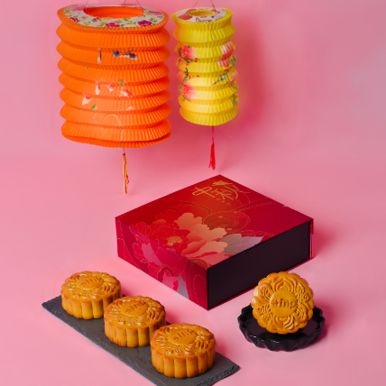 4 Pcs Mooncakes And Traditional Lantern Set: Cakes For Kids