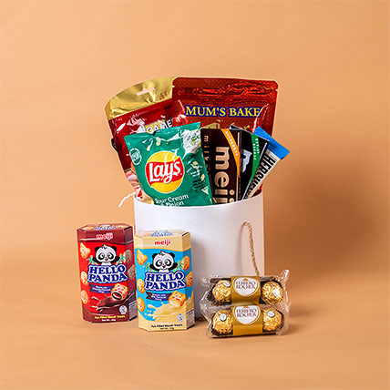 Choco Snack Treat Gift Hamper: Chocolate Hampers Singapore