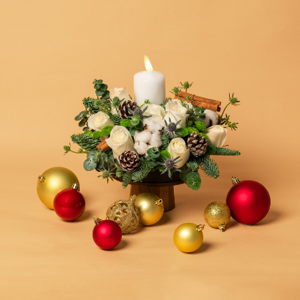 White Christmas Theme Arrangement: Christmas Flower Arrangements