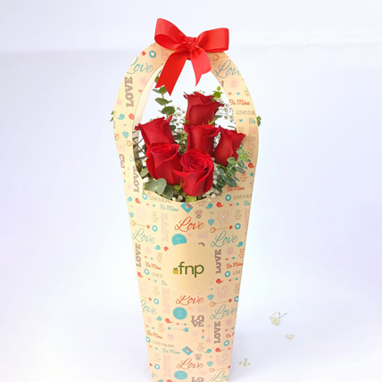 6 Red Rose in Sleeve Bag: Bouquet of Roses