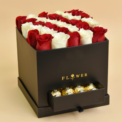 Floral Roses with Chocolates For Valentine: Valentines Day Gifts Singapore