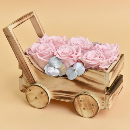 Lovely Roses In a Cart For Valentine: Valentines Flowers