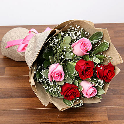 Mesmerising Mixed Rose Bouquet: Gifts To Malaysia