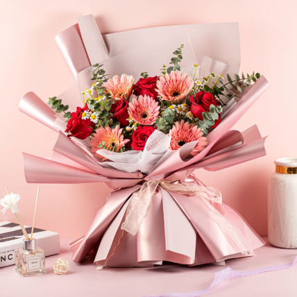 Diates Bouquet: Gifts To Malaysia