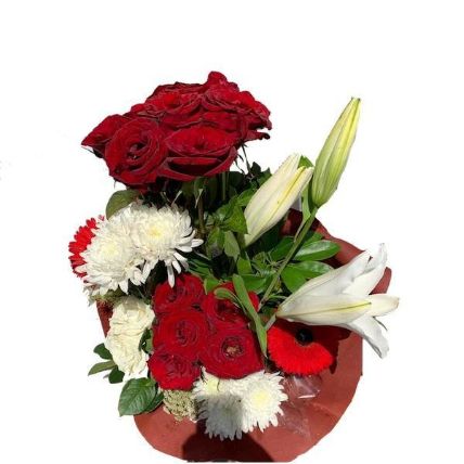 Premium Mixed Flowers In Vase