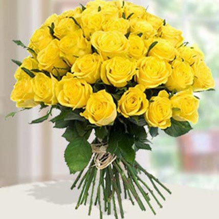30 Yellow Roses Bouqet JD