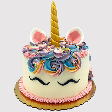 Pretty Unicorn Vanilla Cake