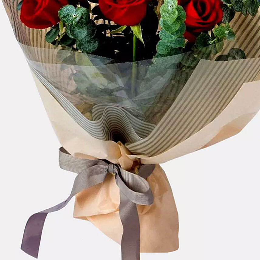 Online Beautiful 5 Red Roses Bouquet Gift Delivery in Singapore - FNP