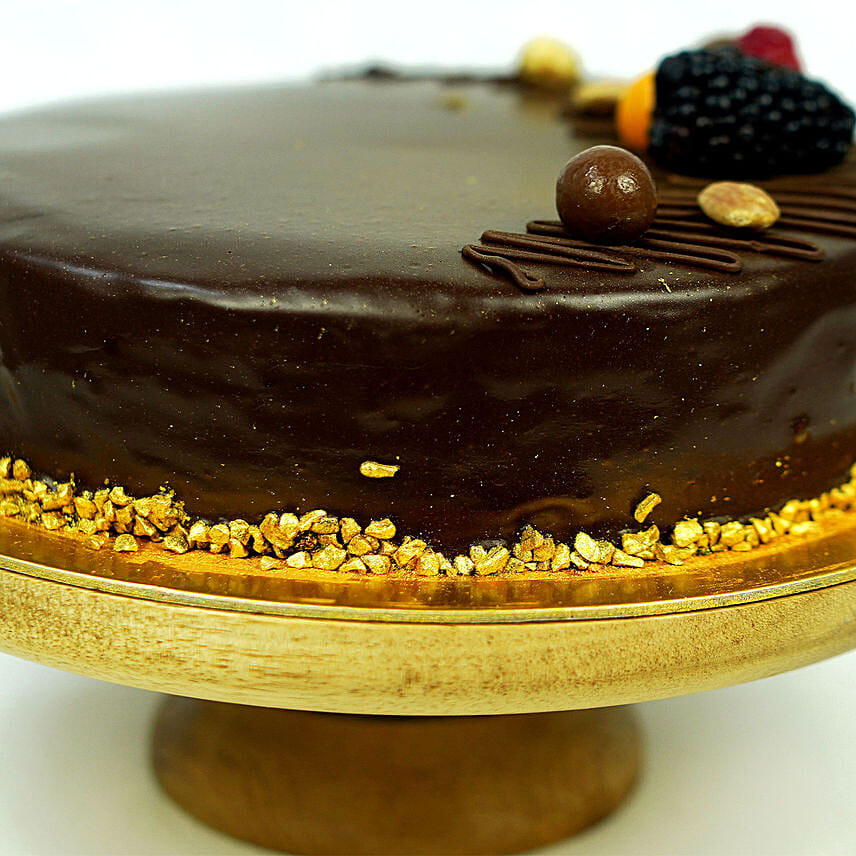 Online Yummy Chocolate Cake Gift Delivery in Singapore - FNP