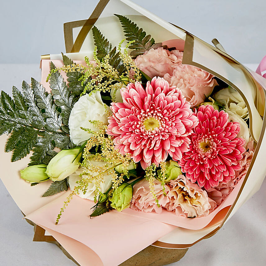 Anniversary Gift Ideas for Grand Celebrations under SG $50- Flower Bouquet