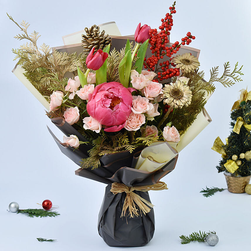 10 Mesmerising Christmas Flower Arrangements- Shimmer it up