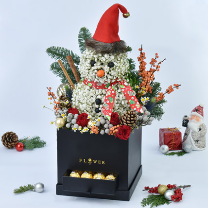 10 Mesmerising Christmas Flower Arrangements- Snowman Flowers