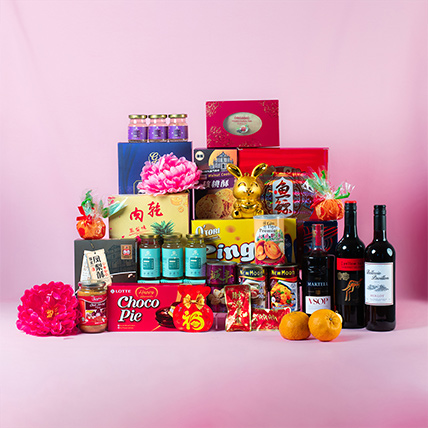 10 Meaningful Chinese New Year Gifts for Family Members- Assorted Goodies Hamper