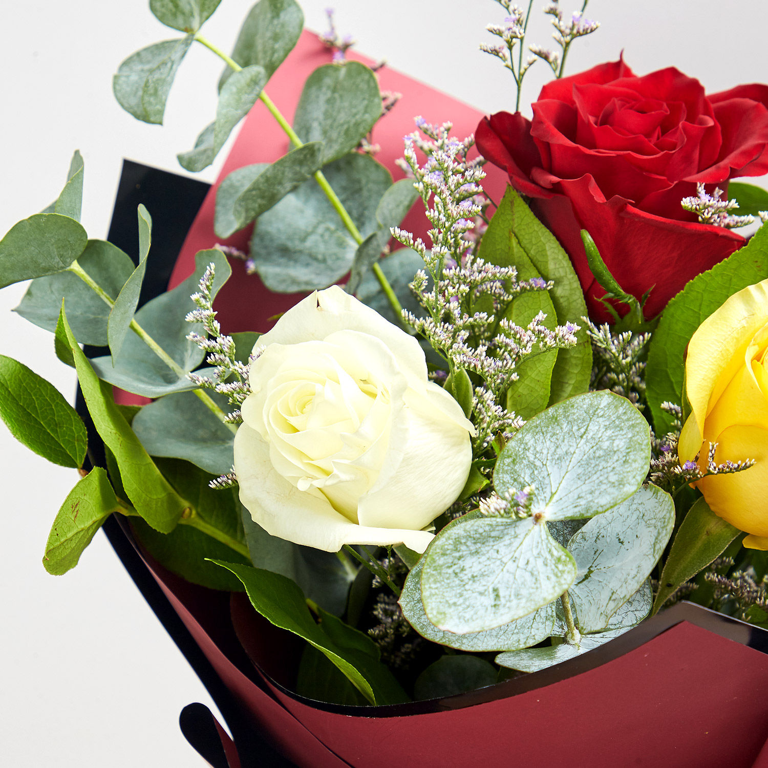 Online Colored Roses Bunch Gift Delivery in Singapore - Ferns N Petals