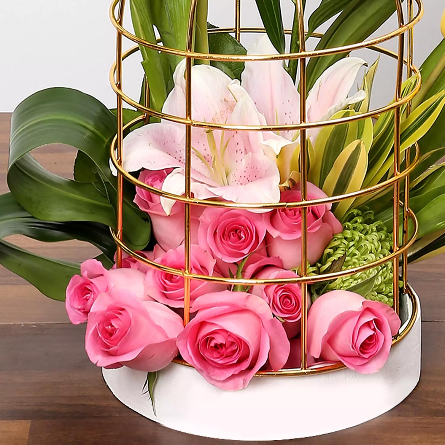 Online Floral Cage Arrangement With Greeting Card Gift Delivery in