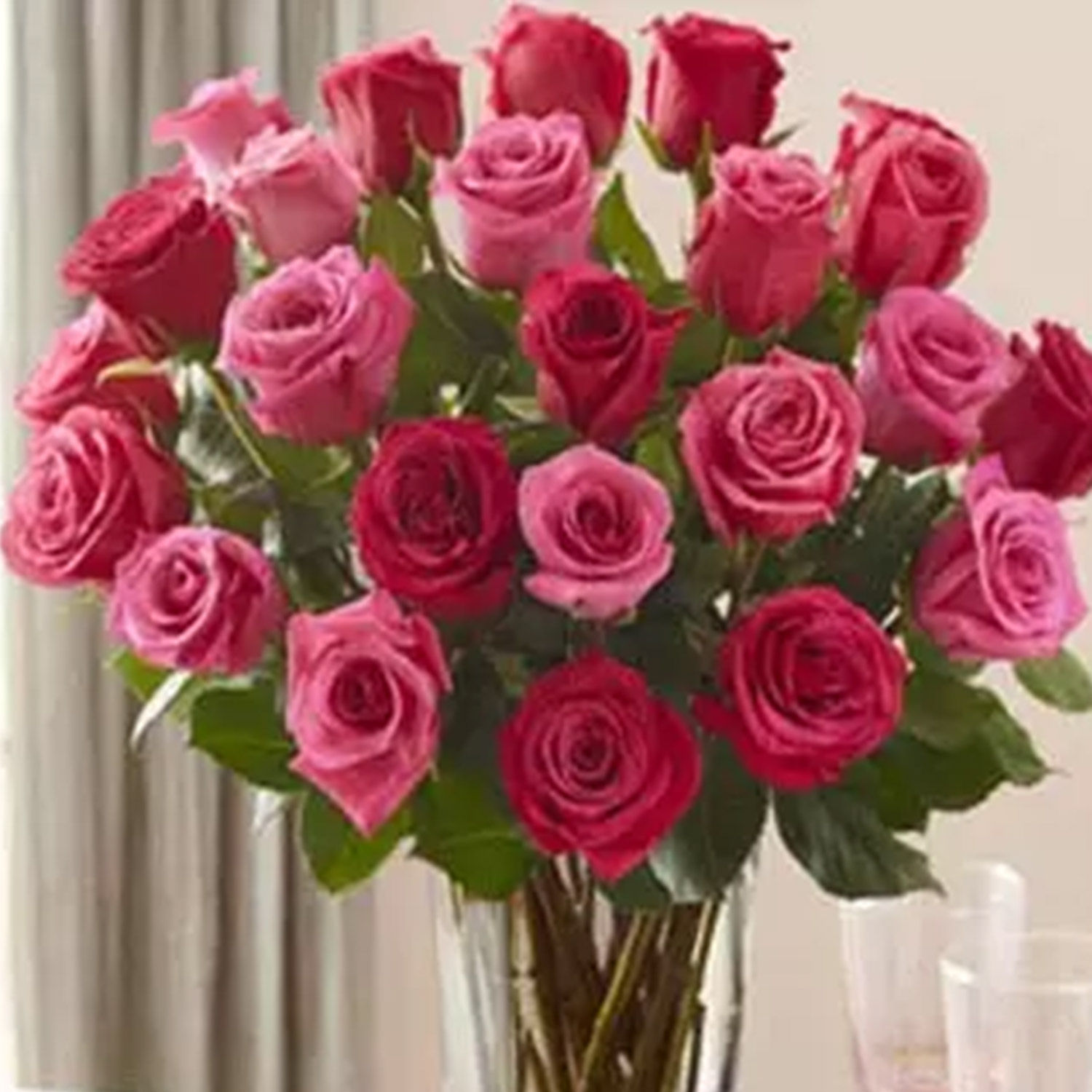 Online Pink and Red Roses Gift Delivery in Singapore - FNP