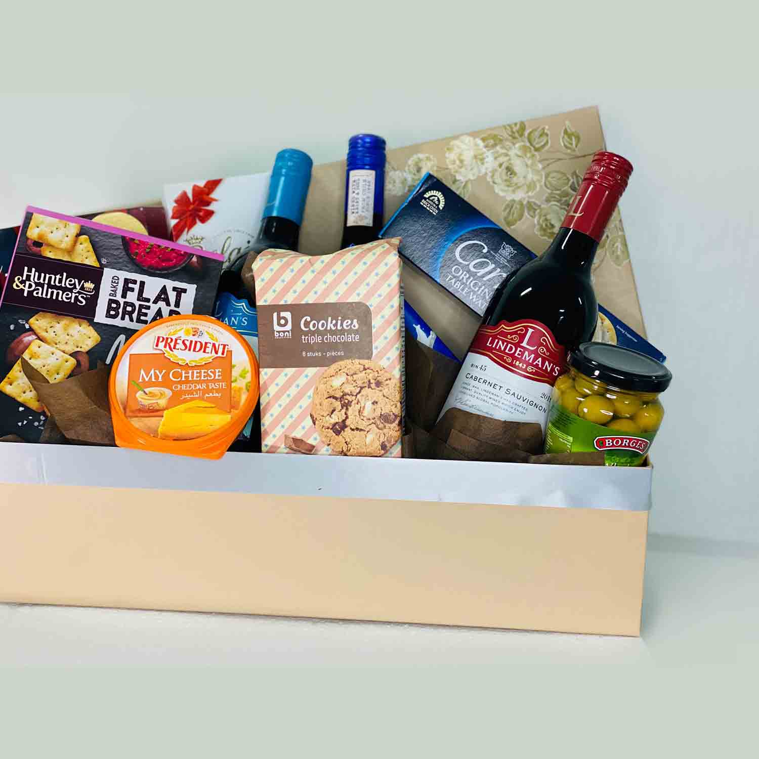 Online Exotic Wine N Snacks Gift Hamper Gift Delivery in Singapore