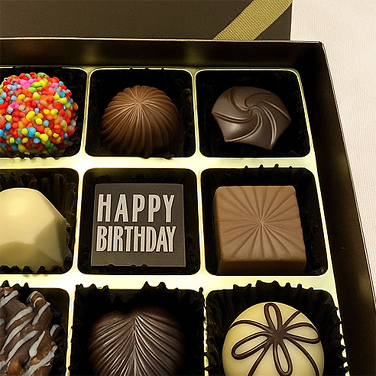 Online Passionate Happy Birthday Chocolate Box 9 Pcs Gift Delivery in