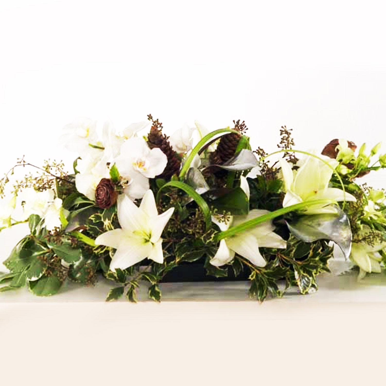 Online Asiatic Lily Table Arrangement Gift Delivery in Singapore