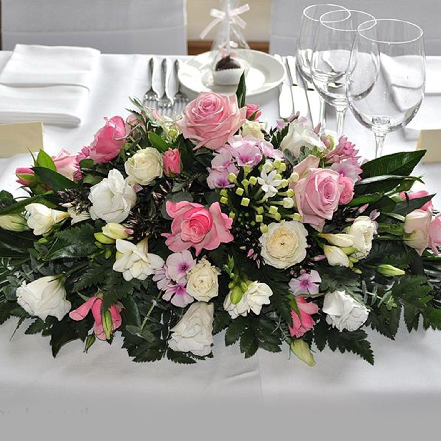 Online White & Pink Rose Table Arrangement Gift Delivery in Singapore FNP