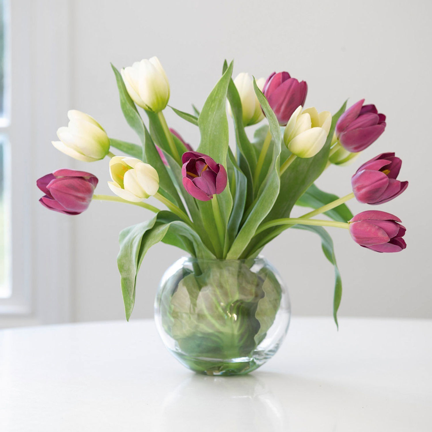 Online Beautiful Mixed Tulips Glass Vase Gift Delivery In Singapore FNP   Beautiful Mixed Tulips Glass Vase 1 