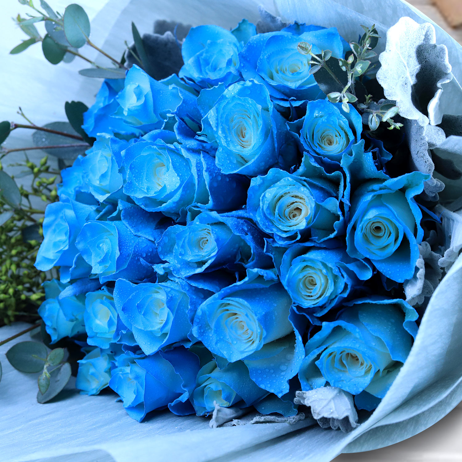 Online Floral Blue Roses Bouquet Gift Delivery in Singapore FNP