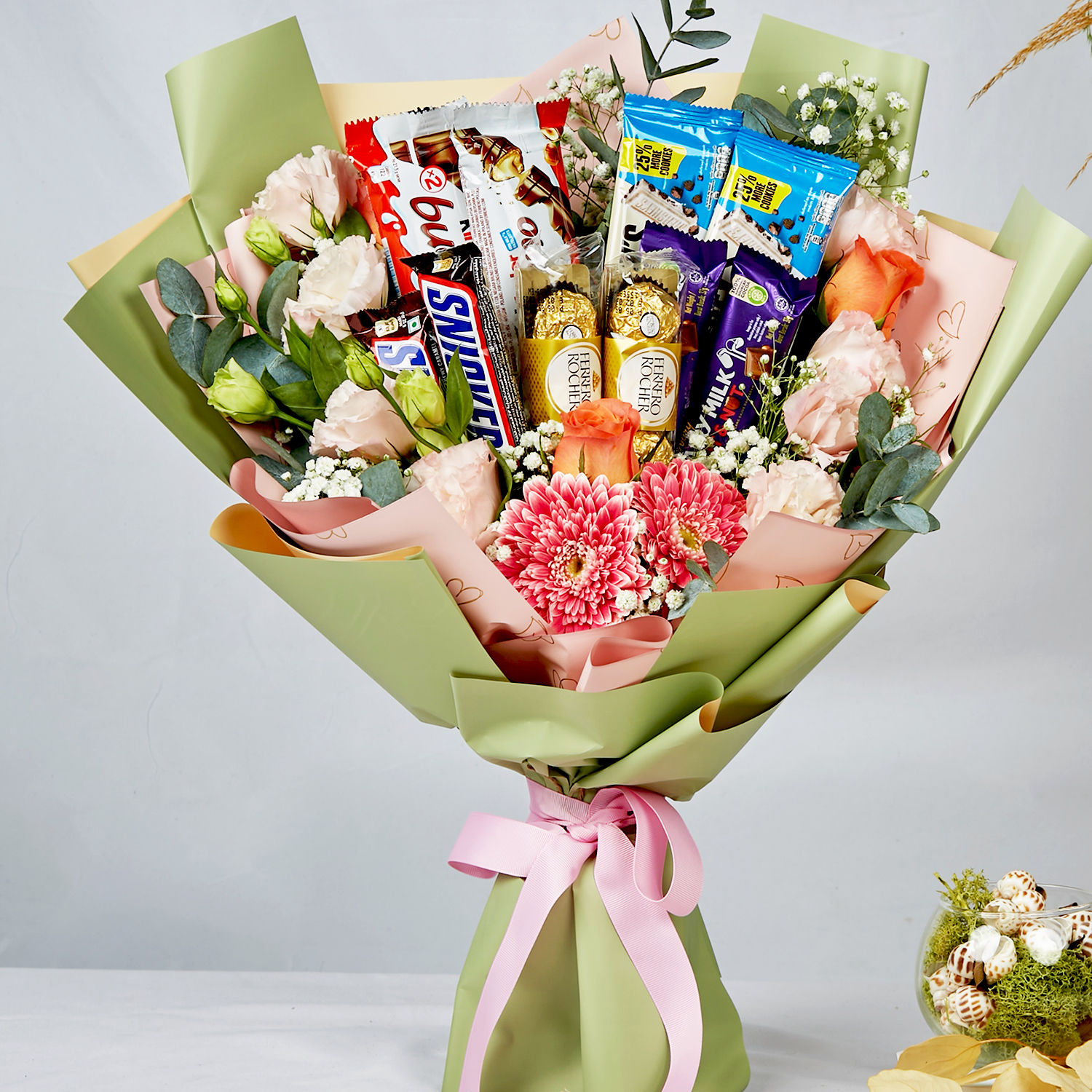 Online Delightful Mixed Flowers & Chocolates Bouquet Gift Delivery in