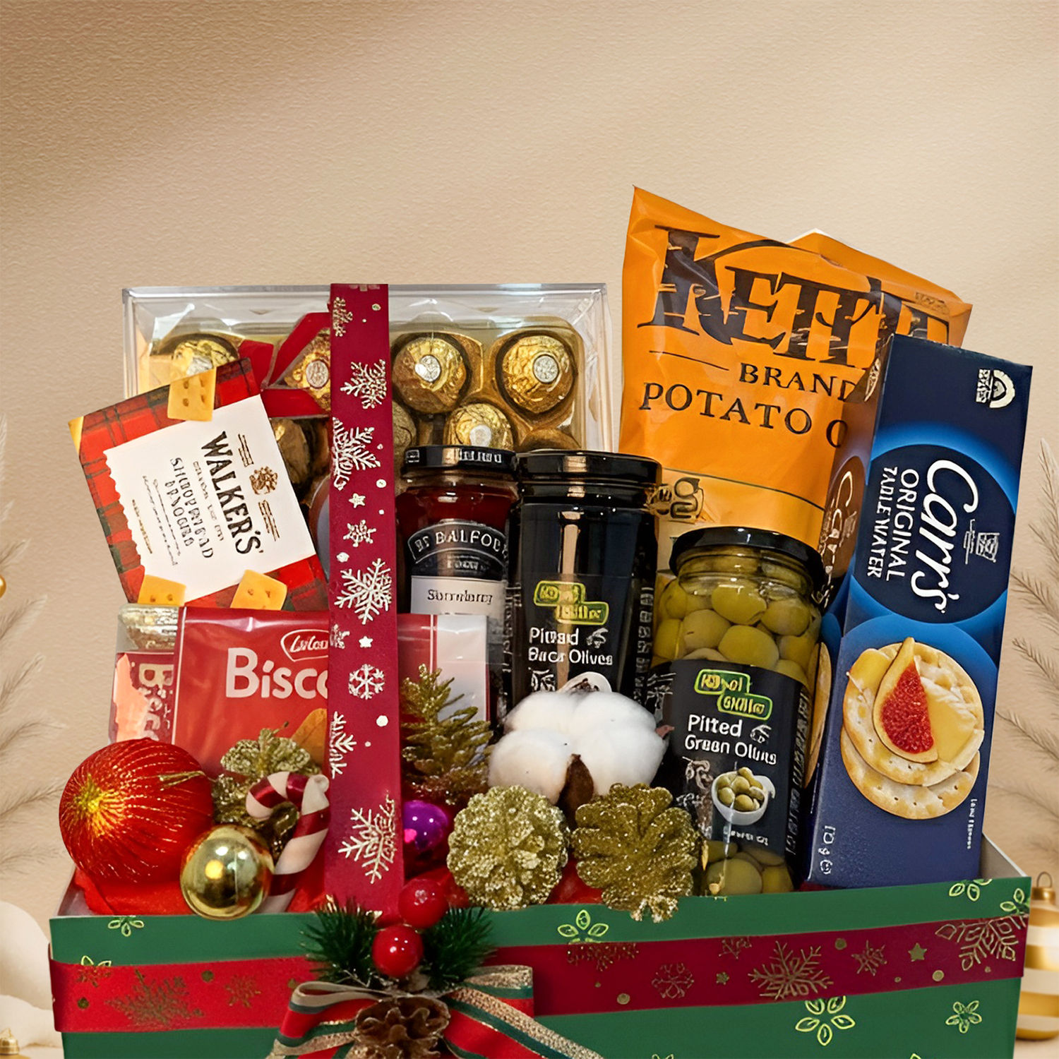 Online Christmas Special Treats Hamper Gift Delivery in Singapore FNP